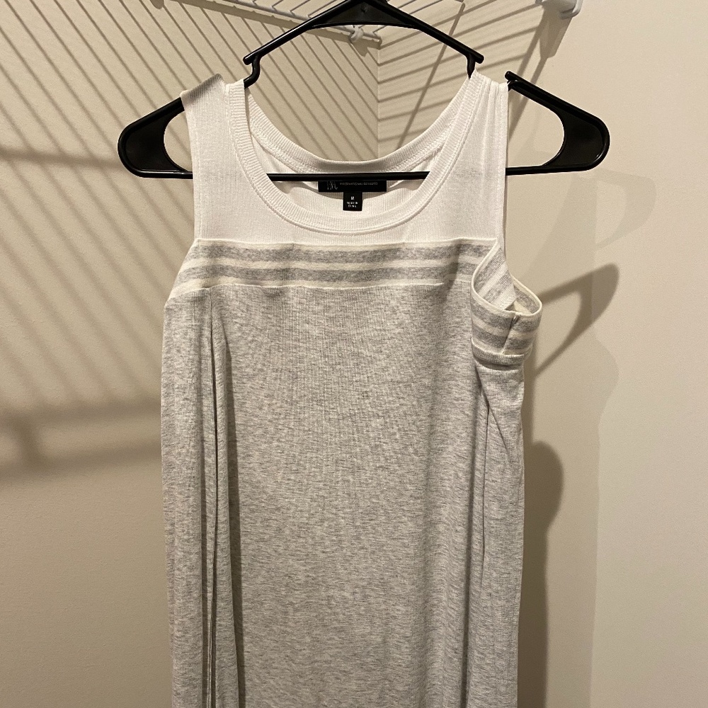 INC 👚 - Medium Sweater